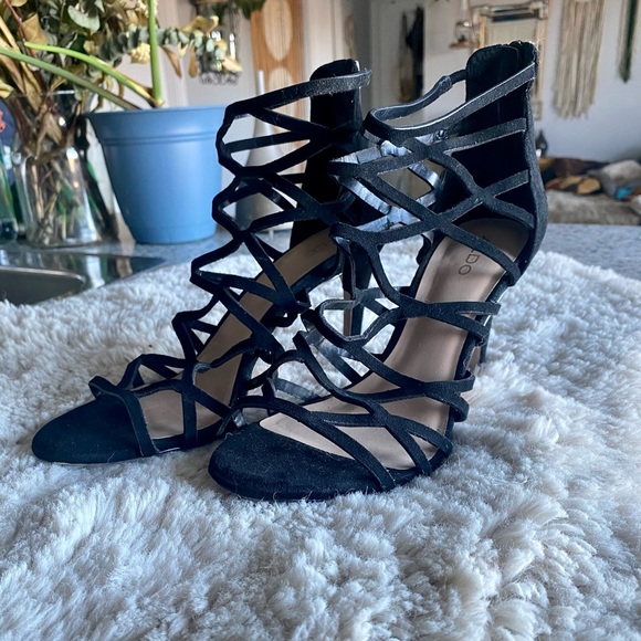 Aldo Heels - Size 7 - Picture 2 of 2